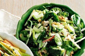 salata cu broccoli si spanac