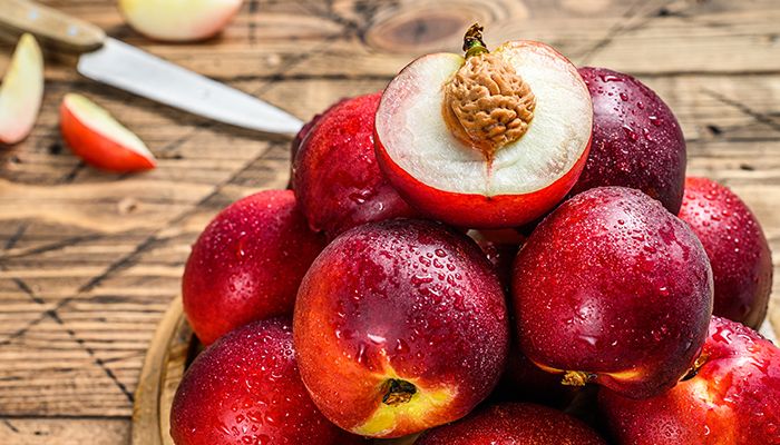 Nectarinele ingrasa? Valori nutritionale, beneficii si riscuri. 2 Nectarinele ingrasa? Valori nutritionale, beneficii si riscuri. 2