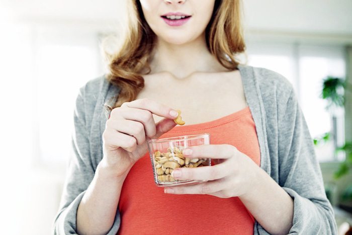 Cum sa ramai suplu de Sarbatori, fara sa te abtii de la nimic? 4 suplu-de-sarbatori-2