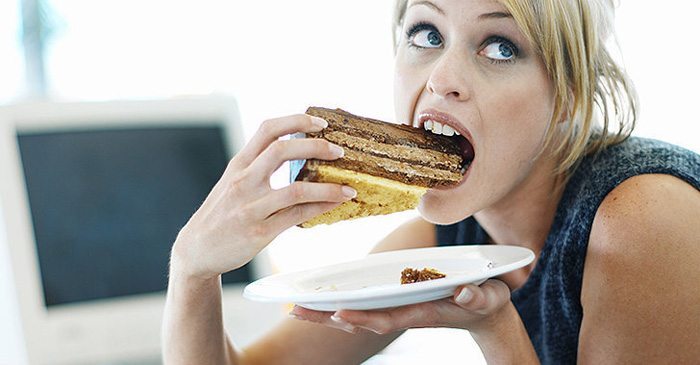 Cum sa ramai suplu de Sarbatori, fara sa te abtii de la nimic? 3 suplu-de-sarbatori-6