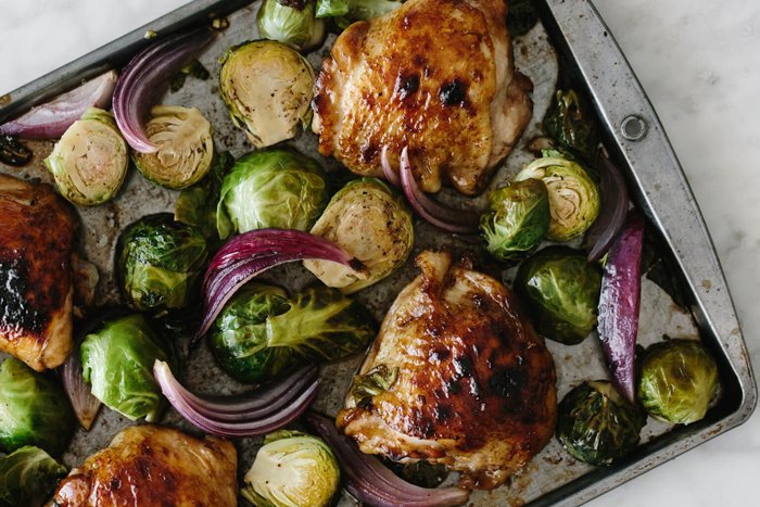 pulpe de pui crocante cu varza de bruxelles