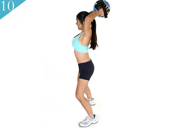 13 cele mai eficiente exercitii cu mingea medicinala 11 exercitii cu mingea medicinala