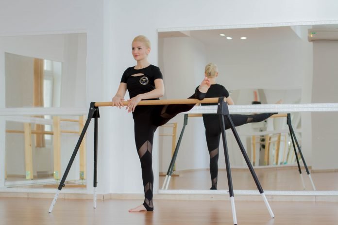 Stretching-la-bara-de-balet (5)