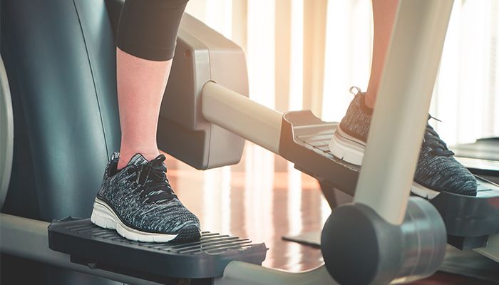 Antrenamentul pe stepper. Beneficii si ponturi pentru forma corecta. 4 Antrenamentul pe stepper. Beneficii si ponturi pentru forma corecta. 4