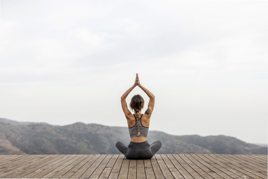 Este yoga la fel de eficienta ca antrenamentul de forta? 4