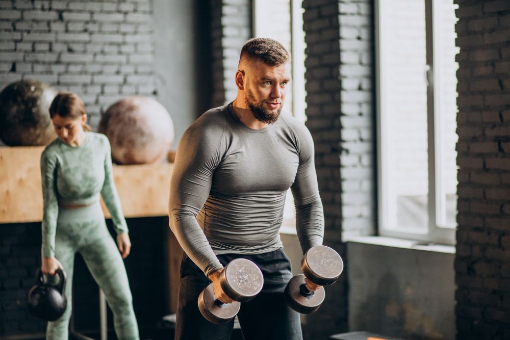 Top 15 exercitii de forta pentru putere si incredere 1 Top 15 exercitii de forta pentru putere si incredere 1