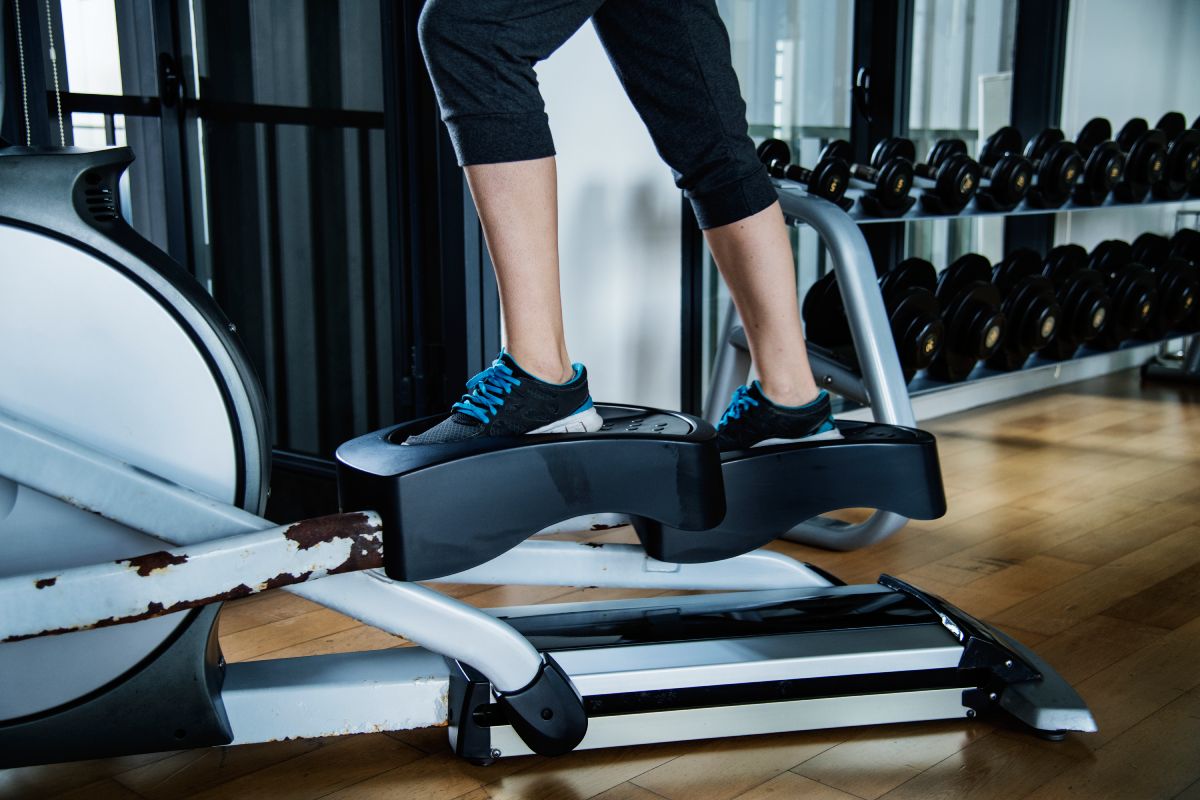 Cum vă poate transforma bicicleta eliptică rutina cardio 2 Cum vă poate transforma bicicleta eliptică rutina cardio 2