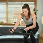 Câte calorii arzi pe bicicleta statică? Ghid complet [2026]