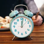 Post intermitent: Ghid complet pentru începători (2026)